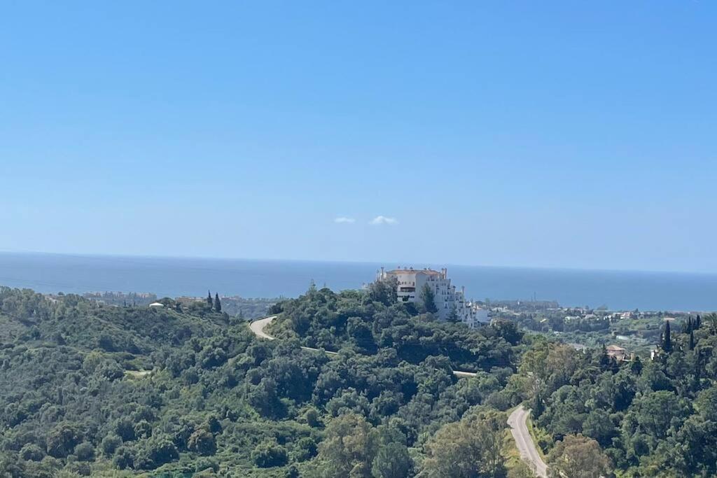 Appartement Atico Con Bonita Vista. En Urbanizacion Privada.! à Estepona Extérieur photo